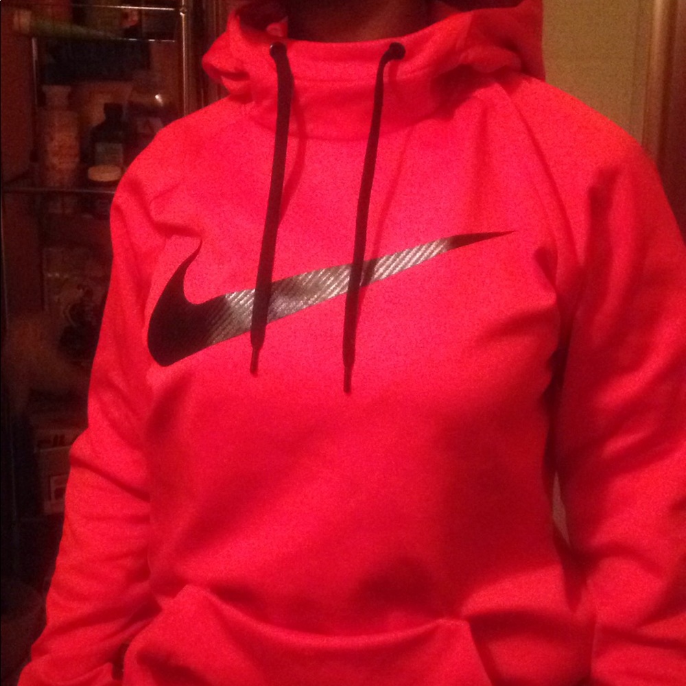 nike hoodie